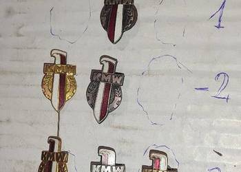 Odznaki KMW ,3 rodzaje kształtu, 2rodz.kolejkosci barw.