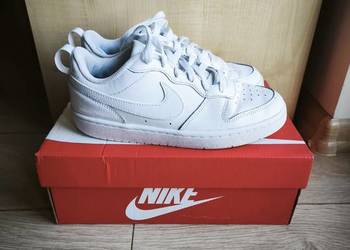 Adidasy / Sneakersy NIKE COURT rozmiar 38 wkładka +/- 24 cm