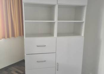 szafa wolnostojąca biała z szufladami matt