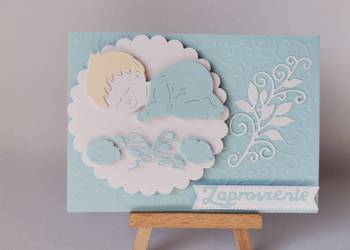 ZAPROSZENIA CHRZEST ŚWIĘTY CHŁOPIEC – DZIECIĄTKO W RAMCE C6 BŁĘKIT - BIEL