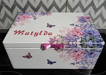 Kuferek kwiatowy z imieniem decoupage urodziny komunia Kuferek kwiatowy z imieniem decoupage urodziny komunia
