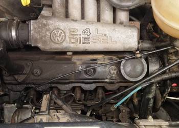 Silnik VW T4 2,4D AAB kompletny ; osprzęt ; pali ; uszkodzony