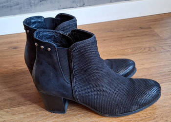 Skórzane botki z ćwiekami Lasocki czarne rozm. 40 skóra naturalna 71254-01