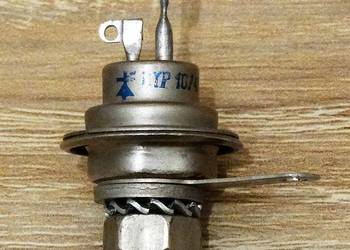 Tyrystor typu BTP 10/400 10 A / 400 V UNITRA LAMINA, nowy, RETRO PRL