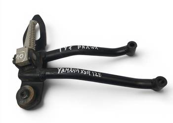 PRAWY TYLNY SET PODNÓZEK PASAŻERA Yamaha XSR 125 XSR125 Stopka B48-R