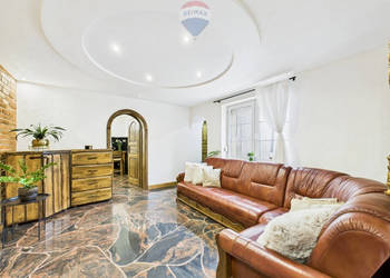 Na sprzedaż mieszkanie, oryginalne wnętrze!