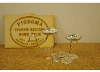 Metalowy świecznik dekoracyjny na 2 świece typu tealight – motyw liści