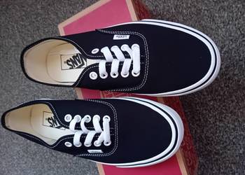 Nowe oryginalne czarne trampki VANS Authentic rozmiar 40