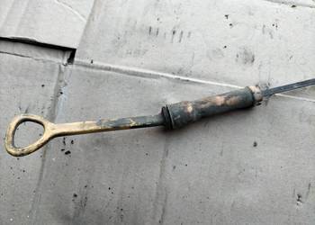 AUDI 80 B4 A6 C4 1.9  028115611D UCHWYT MIARKI OLEGU OLEJOWEJ BAGNETU