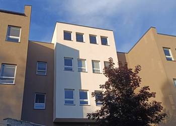 Mycie elewacji, kostki