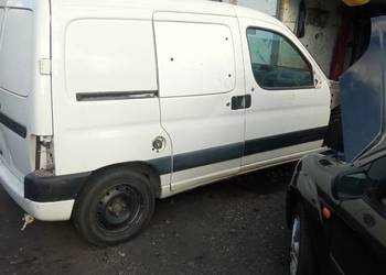 Drzwi przód citroen Berlingo partner rok 2003 białe
