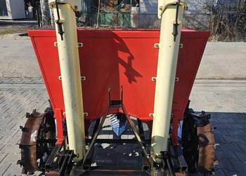 Sadzarka do ziemniaków akpil