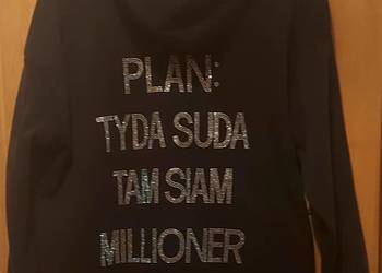 Czarna bluza z kapturem rozmiar 46