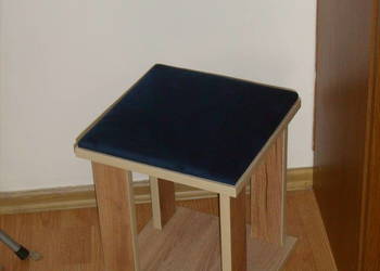 Taboret stołek miękki 38x33x33 cm