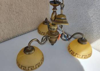 Żyrandol trzyramienny mosiężny oprawa E 27 z PRL-u