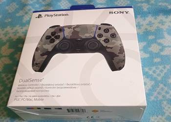 Kontroler Sony DualSense.