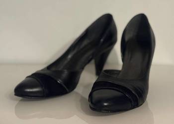 Czarne klasyczne czółenka na obcasie