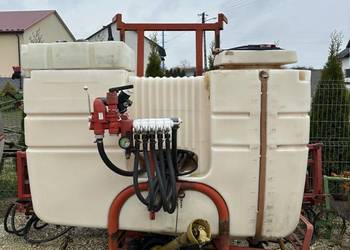 Opryskiwacz 1100l 15m lance