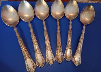 posrebrzane łyżki do zupy  oraz deserowe łyżeczki