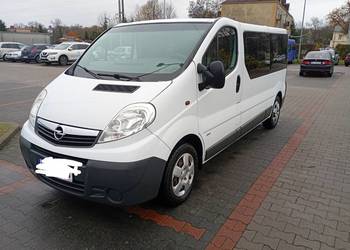 Opel Vivaro 2.0cdti long 9osobowy