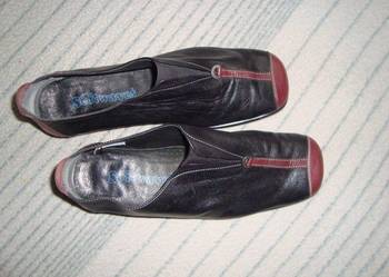 Buty Softwares ze skóry rozm. 39