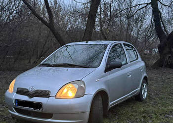 Toyota Yaris 1.0 Polski Salon 5 drzwi