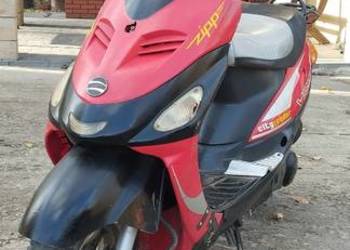 Skuter zipp 80cc Skuter zipp 80cc