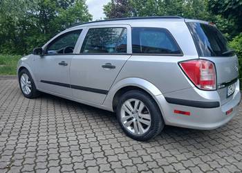 Astra h combi 2009 1.4gaz klima dziala lub zamiana