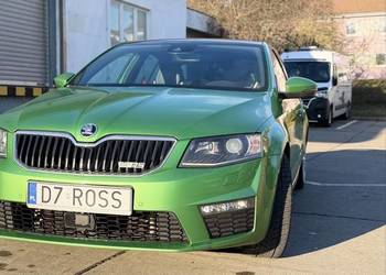 Skoda Octavia VRS 2015r sedan rally Green Pearl