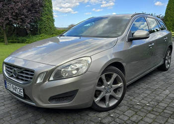 Volvo V60 Volvo V 60 Momentum 5-cylindrowy zarejestrowany I (2010-2018)