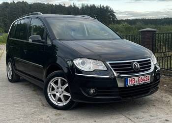 Volkswagen Touran Lift 2.0 TDI 170KM DSG! Ładny! Alufelgi! Chromy! Volkswagen Touran Lift 2.0 TDI 170KM DSG! Ładny! Alufelgi! Chromy!