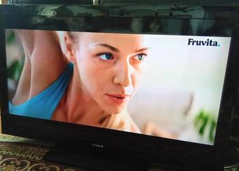 TV LED 40 cali Full HD "SONY Bravia" z DVB-T i pilotem