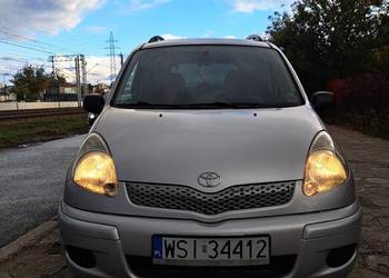 TOYOTA YARIS VERSO