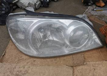 kia Carnival 2 II LAMPA PRZÓD PRAWA