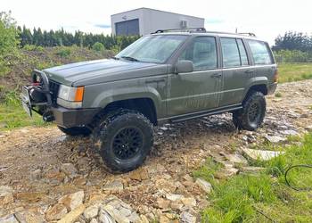 Jeep Grand Cherokee (Wagoneer) ZJ 5.2 LPG koła MT, wyciągarka,