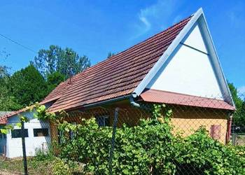 Dom w Samocicach z działką 18,49 ara