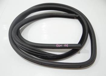 USZCZELKA DRZWI PRAWY PRZÓD BMW E61 (4295523)