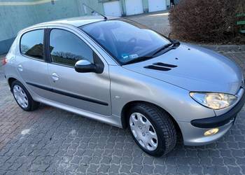 Peugeot  206 1.1benz,2003/2004 bez.rdzy klima .elektryka