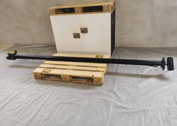 CAT TH 330 {Cylinder hydrauliczny wysuwu masztu}