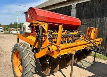 Siewnik talerzowy bezorkowy Junkkari Kuhn amazone d9 super rapid 300s