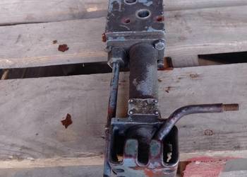 Rozdzielacz Ursus C-330