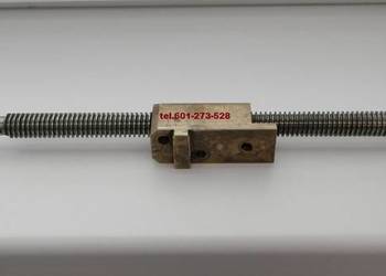 Śruba z nakrętką do tokarki TUM-25A