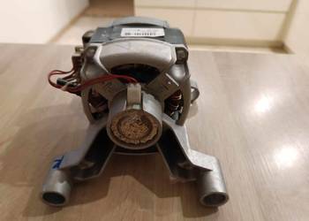 Silnik do pralki Ariston AVF 109 EU