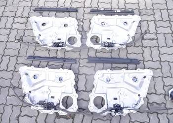 4E0861333D AUDI A8 D3 ELEKTRYCZNE ROLETY DRZWI ROLETA ELEKTRYCZNA