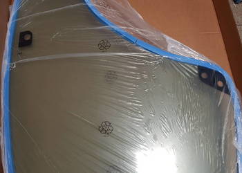 84280178 Szyba drzwi prawych ciągnik New Holland CNH