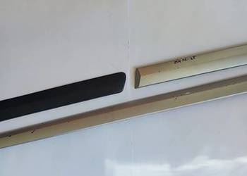 Listwa drzwi błotnika Peugeot 207 CC Cabrio Coupe listwa boczna ozdobna Listwa drzwi błotnika Peugeot 207 CC Cabrio Coupe listwa boczna ozdobna