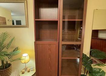 2 eleganckie regały z ciemnego drewna (IKEA: Billy) - również osobno