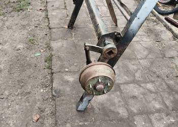 Oś do przyczepki lawety hamowana