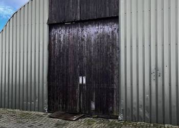 Hangar hale
