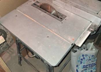 Pilarka stołowa Meec Tools 2000W